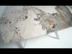 Eliseo tavolo allungabile pietra sinterizzata effetto marmo Pandora lucido