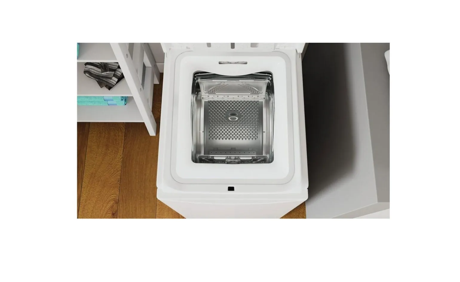 Indesit Lavatrice a carica dall'alto BTW L60400 IT